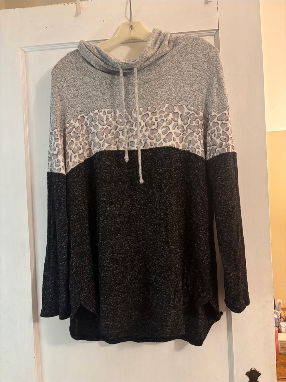 Market & Spruce Gray and Black Colorblock Hoodie with Leopard Stripe